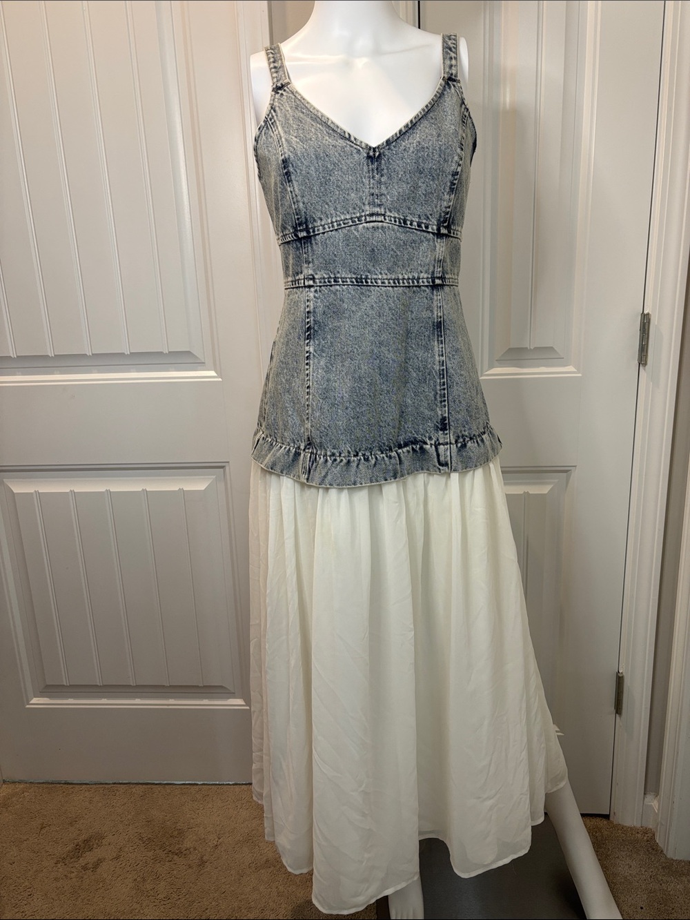 Moon River Acid-Wash Denim Bodice Maxi Dress with White Skirt Size Medium